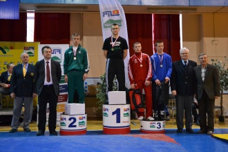 Piotr Ołówko na najwyższym stopniu podium